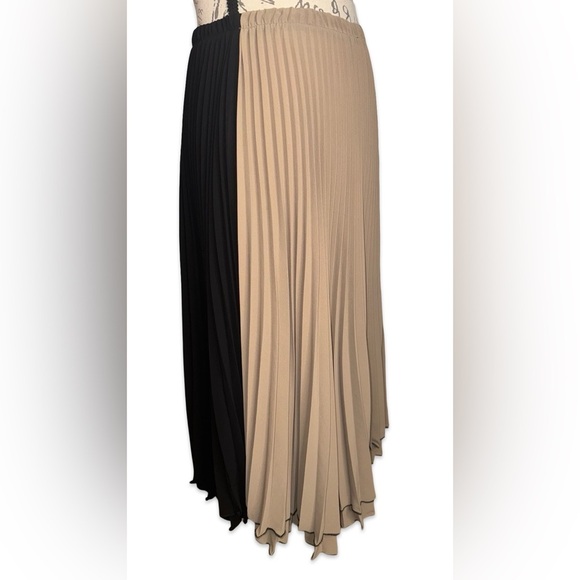 LOYD/FORD Skirt - Picture 2 of 7